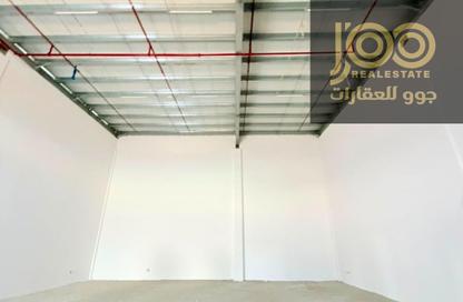 Warehouse - Studio for rent in Umm Al Thuoob - Umm Al Quwain