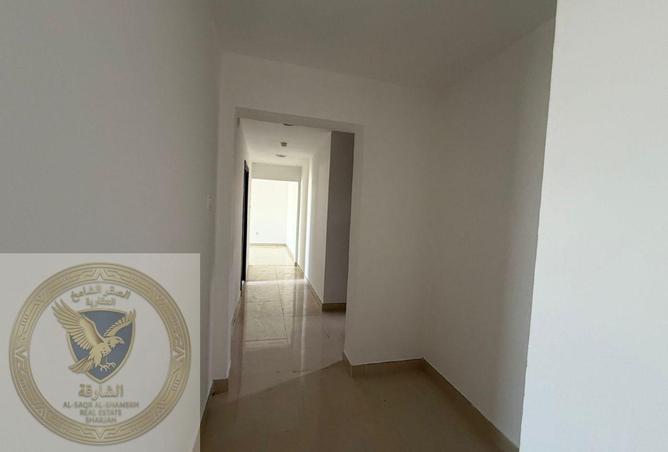 114182449 - Property Image 3