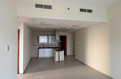 Apartment - 2 Bedrooms - 2 Bathrooms for rent in Palace Tower 2 - Palace Towers - Dubai Silicon Oasis - Dubai