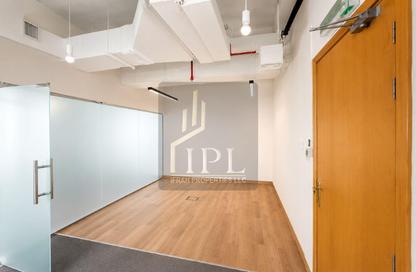Office Space - Studio for rent in Damac Business Towers - Business Bay - Dubai