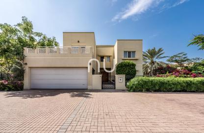 Villa - 5 Bedrooms - 6 Bathrooms for rent in Meadows 6 - Meadows - Dubai Villa - 5 Bedrooms - 6 Bathrooms for rent in Meadows 6 - Meadows - Dubai