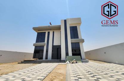 Villa - 4 - 4 for rent in Al Aweer 1 - Al Aweer - Dubai