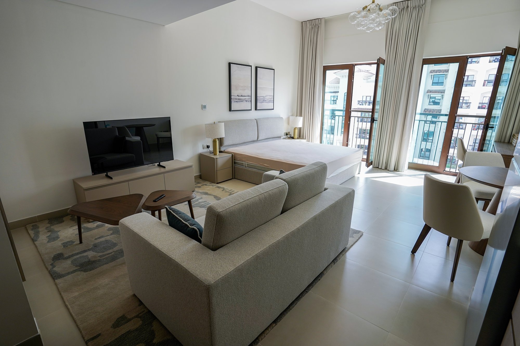 Modern Studio| Fully Furnished| High Floor| Vacant
