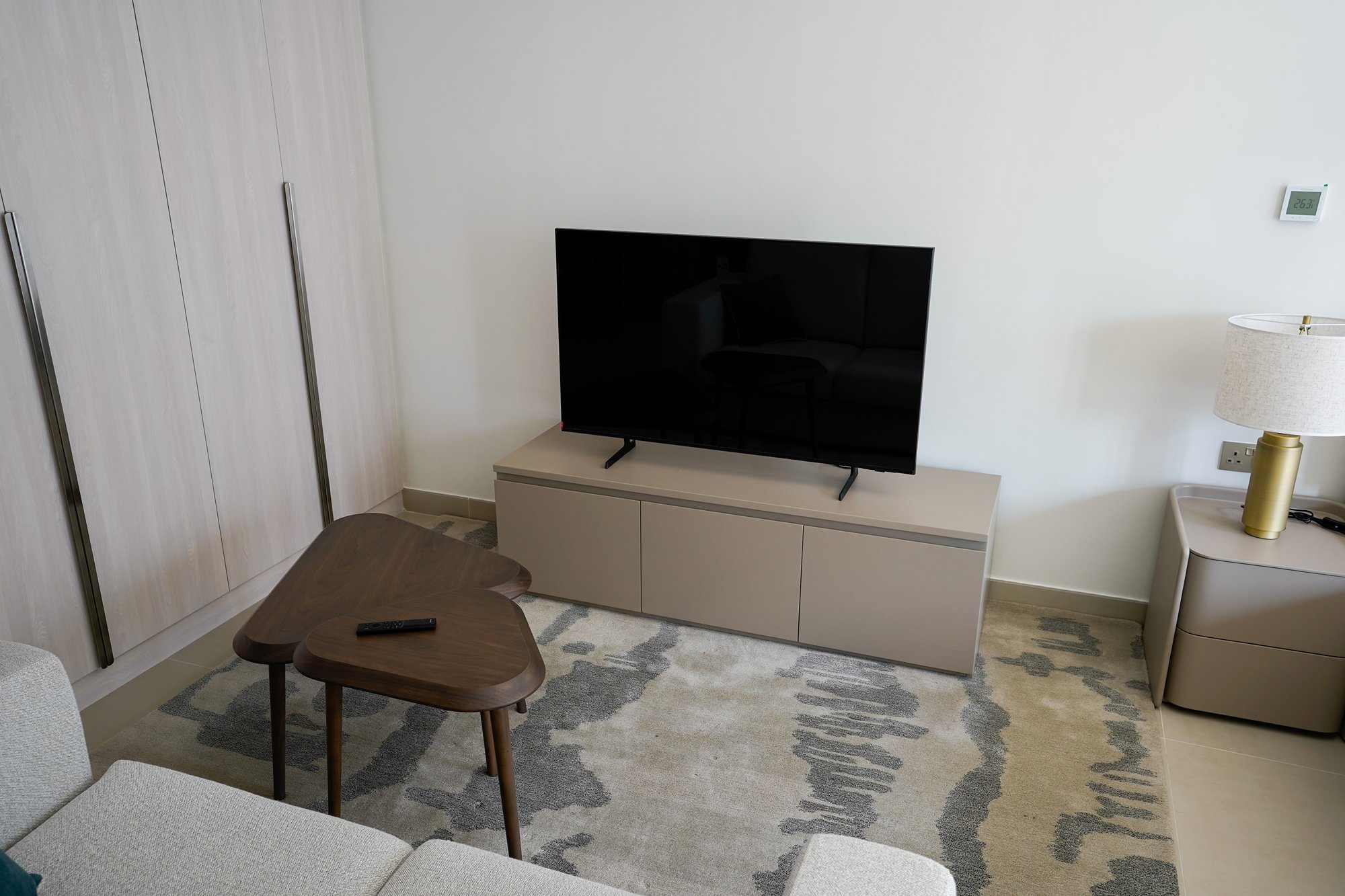 Modern Studio| Fully Furnished| High Floor| Vacant