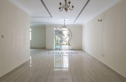 Apartment - 3 - 4 for rent in Al Qulaya'ah - Al Sharq - Sharjah