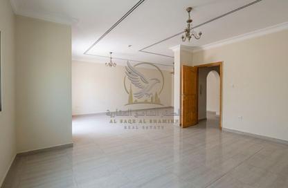 Apartment - 3 - 4 for rent in Al Qulaya'ah - Al Sharq - Sharjah
