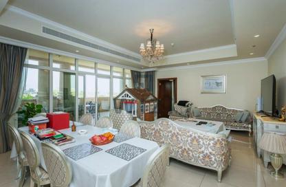 Apartment - 3 Bedrooms - 4 Bathrooms for sale in Kempinski Palm Residence - The Crescent - Palm Jumeirah - Dubai