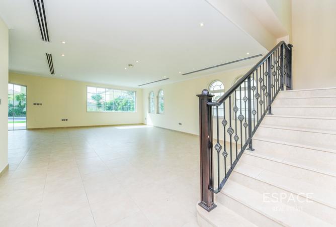 141917943 - Property Image 2