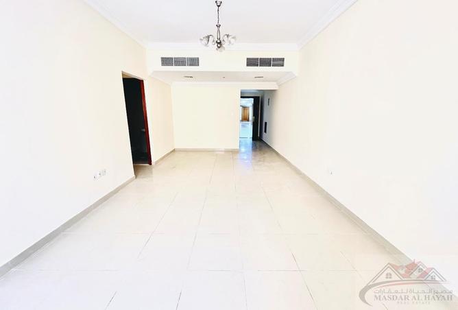 102002977 - Property Image 2
