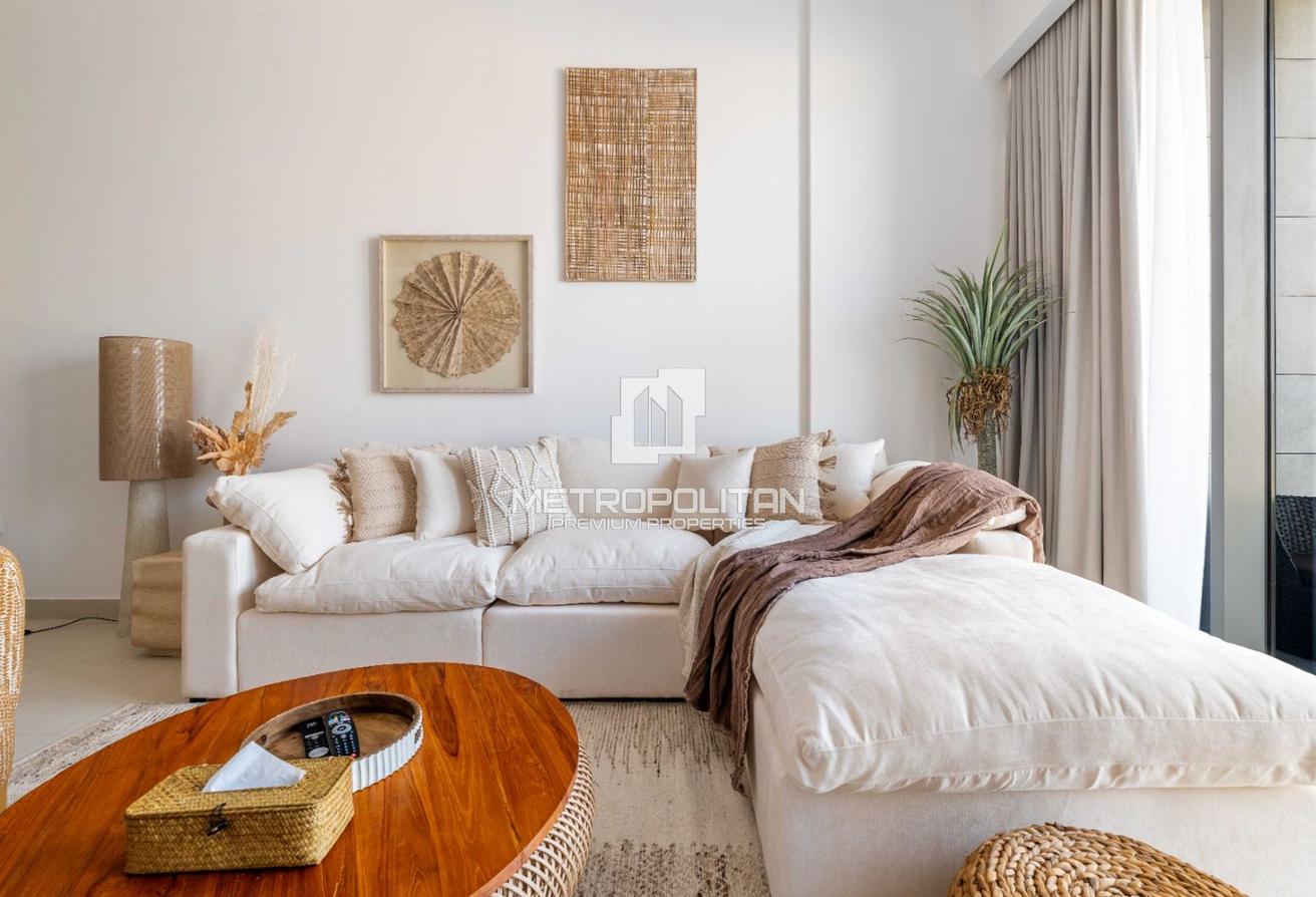Bright Layout | Furnished | Safa Park View photo 9