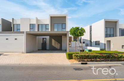 Townhouse - 4 Bedrooms - 4 Bathrooms for sale in La Rosa 2 - La Rosa - Villanova - Dubai Land - Dubai Townhouse - 4 Bedrooms - 4 Bathrooms for sale in La Rosa 2 - La Rosa - Villanova - Dubai Land - Dubai