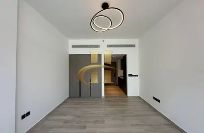 Apartment - 1 Bathroom for rent in Oxford Gardens - Arjan - Dubai