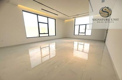 Villa - 4 Bedrooms - 7 Bathrooms for rent in Al Aweer 1 - Al Aweer - Dubai