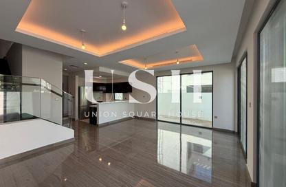 Townhouse - 4 - 4 for rent in Trump Estates - Damac Hills - Dubai