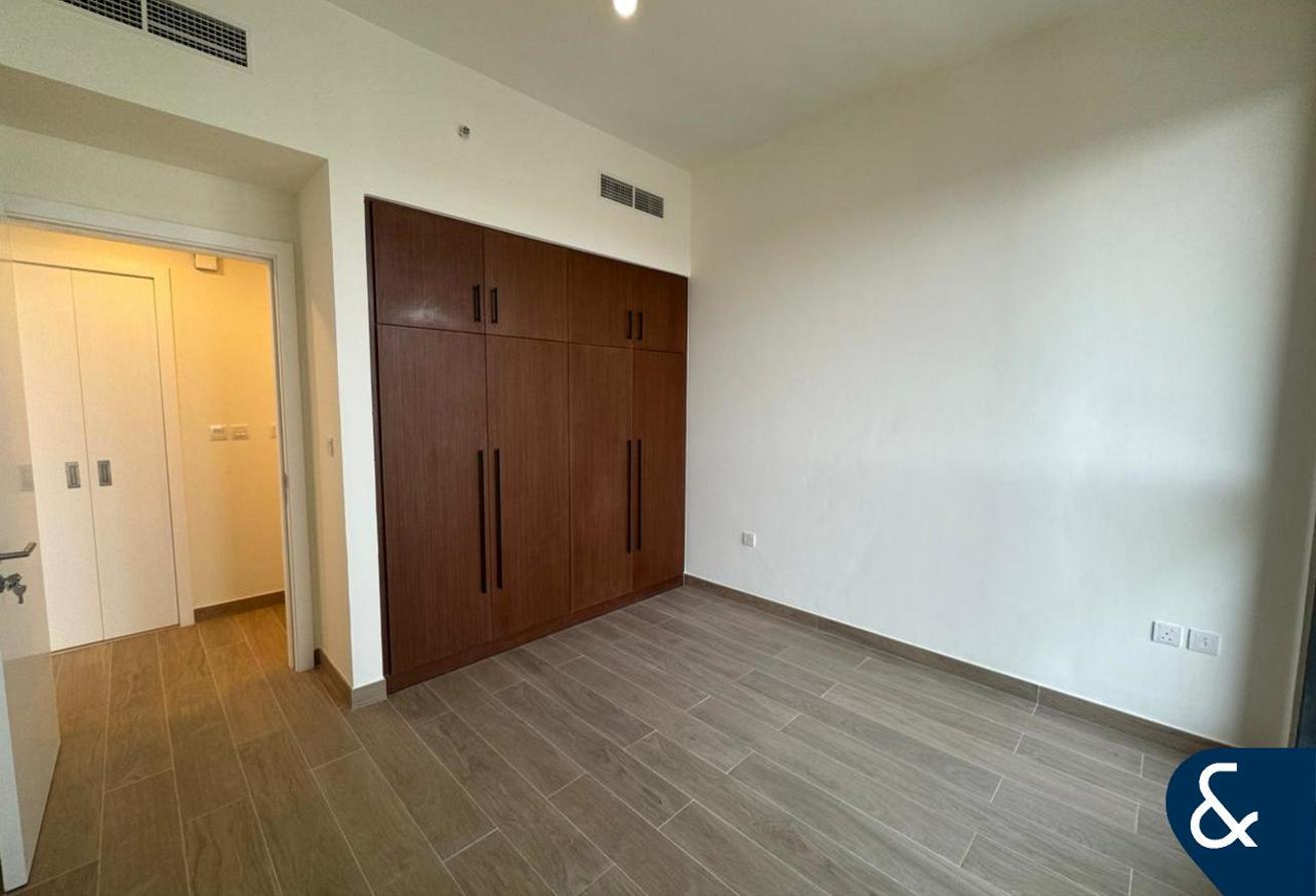 Boulevard View | High Floor | Avail 1st Oct photo 9