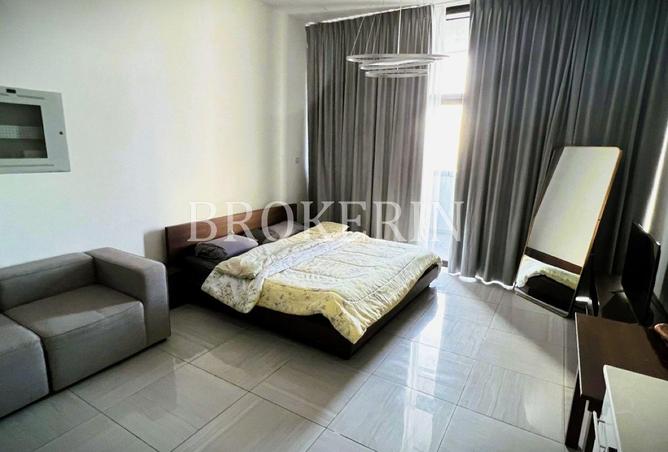 AFFORDABLE FURNISHED STUDIO AND EASY ACCESS ROADS photo 2