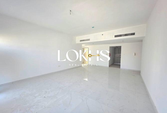 77367829 - Property Image 3