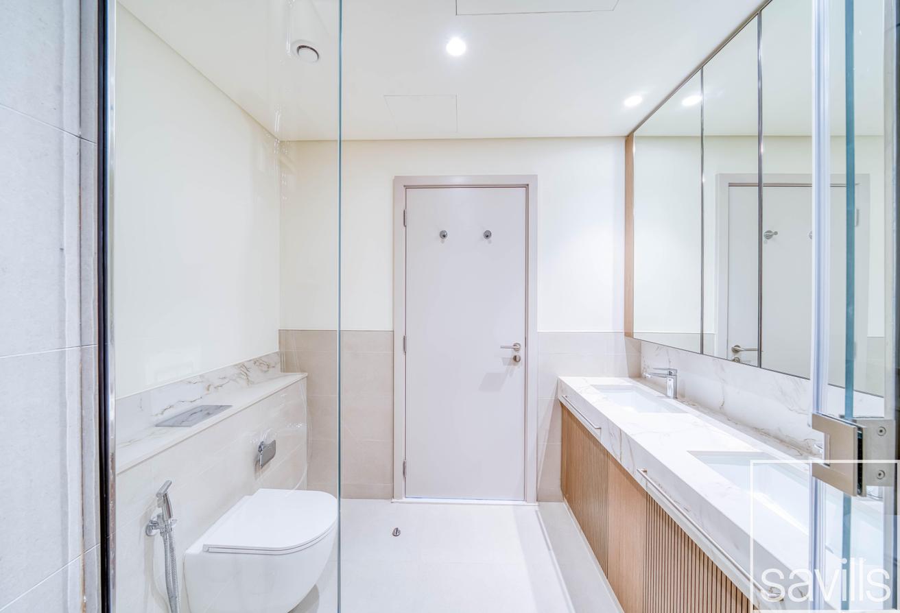 Exclusive Luxury Living | Beachfront | Sea Views photo 14
