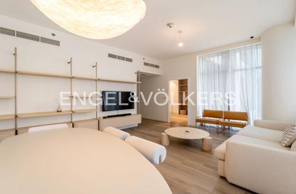Apartment - 1 - 2 for rent in Boulevard Crescent Tower 2 - BLVD Crescent - Downtown Dubai - Dubai