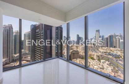 Apartment - 2 Bedrooms - 3 Bathrooms for rent in Boulevard Point - Downtown Dubai - Dubai
