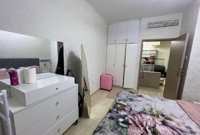 72723237 - Property Image 2