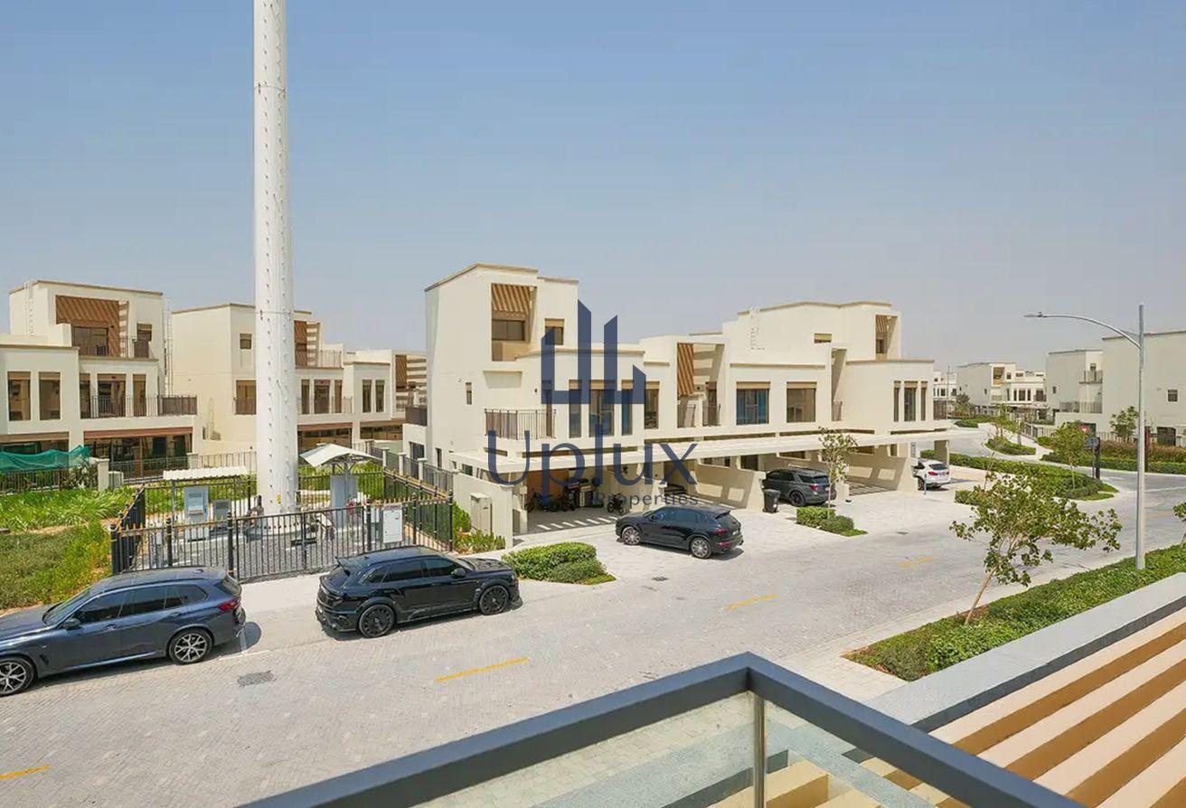 Unfurnished | Spacious Layout | Best Price photo 12