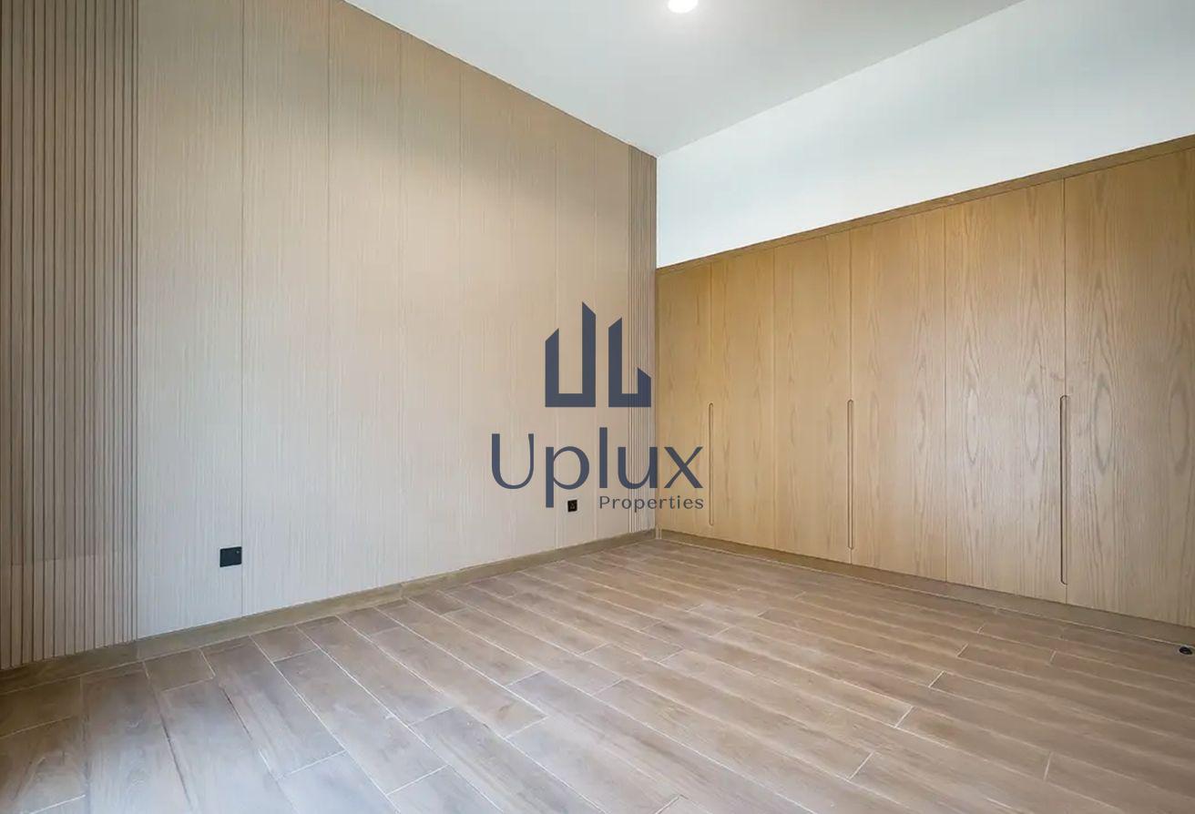 Unfurnished | Spacious Layout | Best Price photo 7