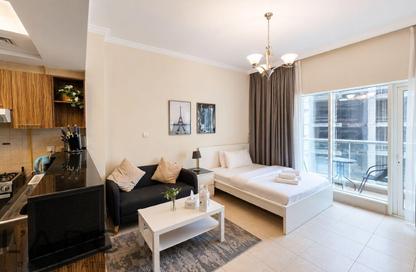 Apartment - Studio - 1 Bathroom for rent in Burj Al Nujoom - Downtown Dubai - Dubai