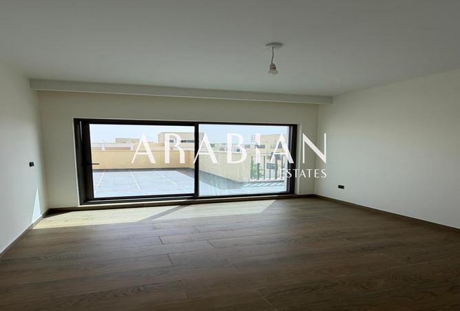 121989630 - Property Image 3
