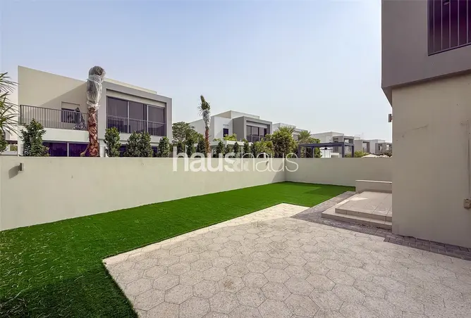 150008363 - Property Image 2