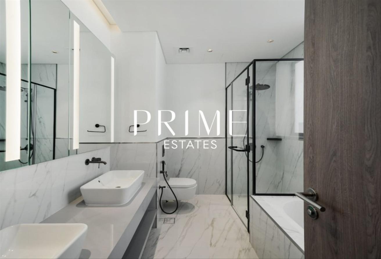 Elegant Modern Living | 4BR Villa | Move-In Ready! photo 20
