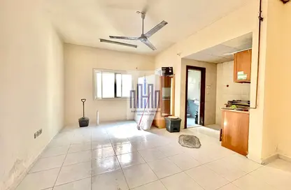 Apartment - Studio - 1 Bathroom for rent in Fire Station Road - Muwaileh - Sharjah