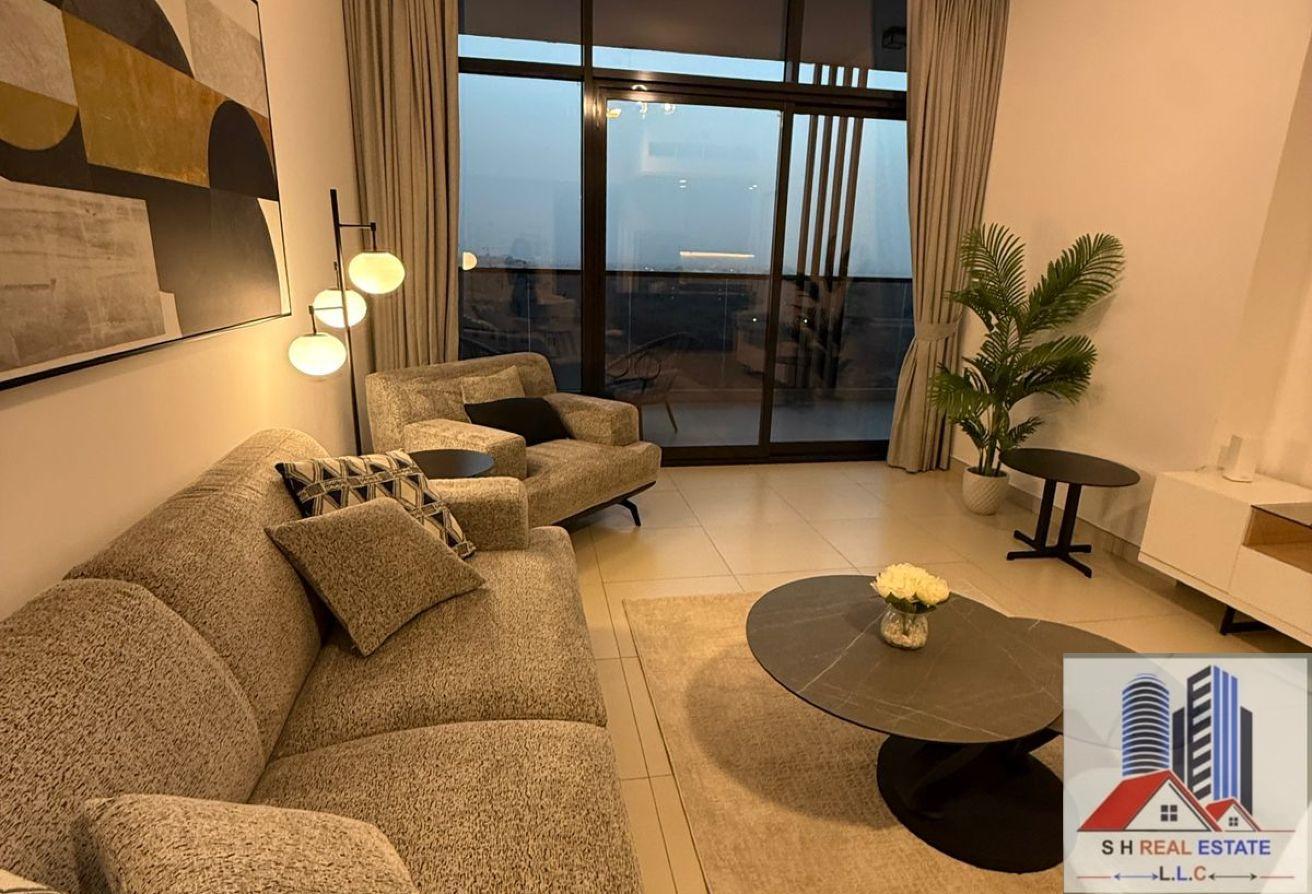 1 BR Apartment in Liwan with Pool and Gym photo 5