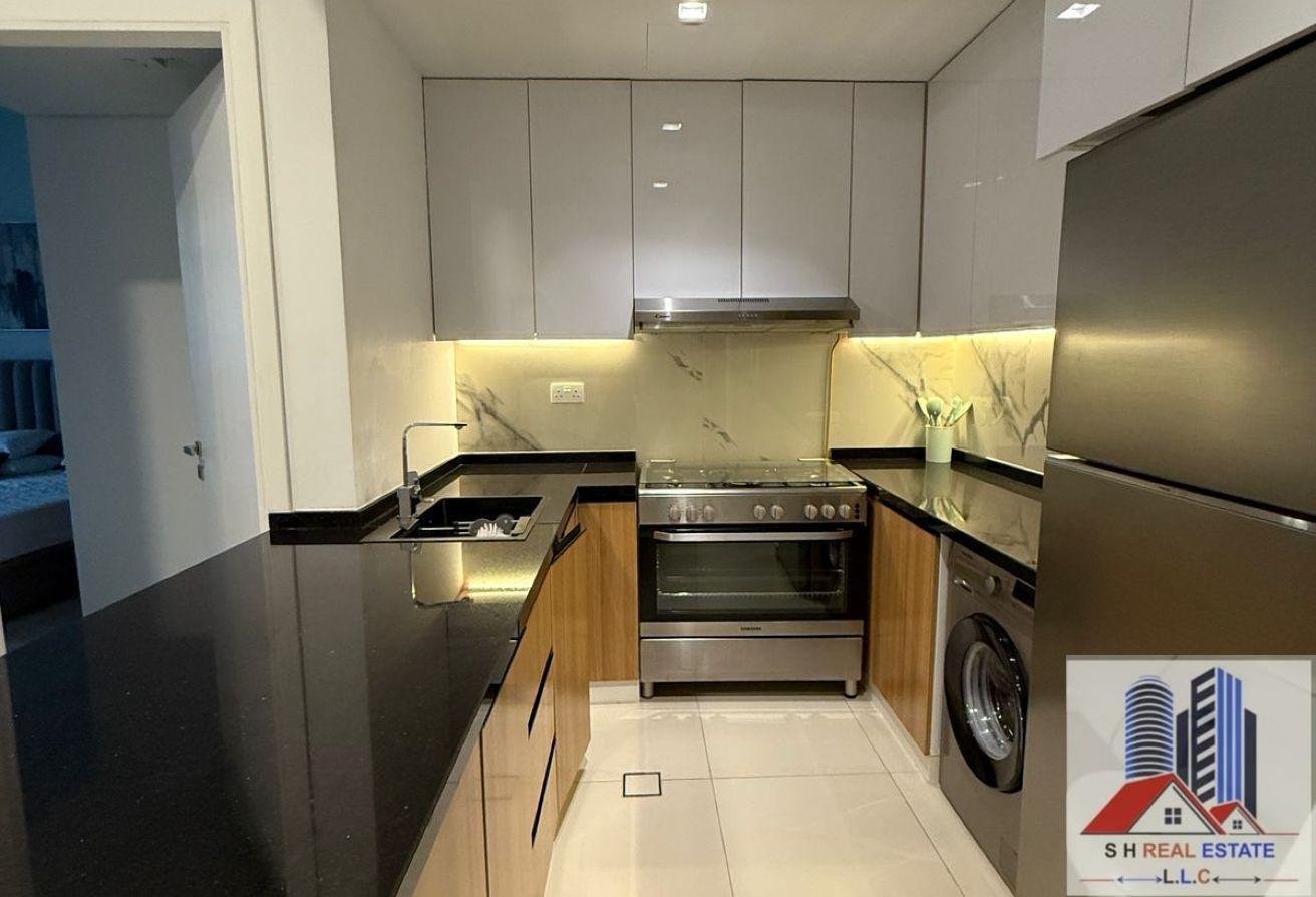 1 BR Apartment in Liwan with Pool and Gym photo 6