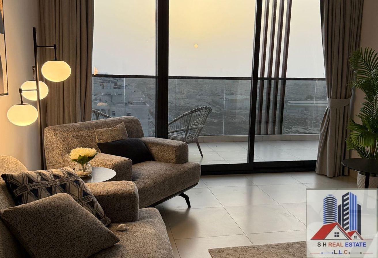 1 BR Apartment in Liwan with Pool and Gym photo 7