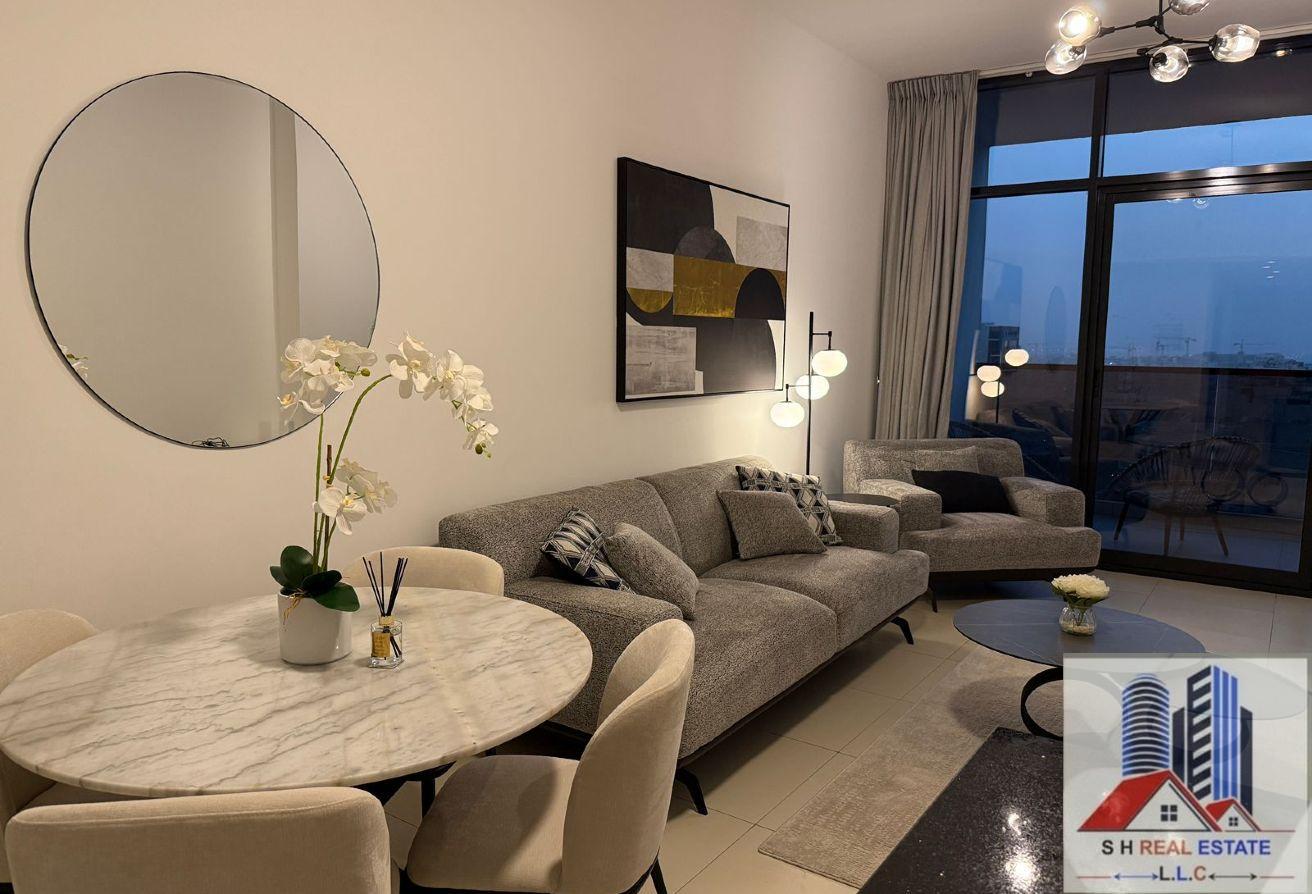 1 BR Apartment in Liwan with Pool and Gym photo 4
