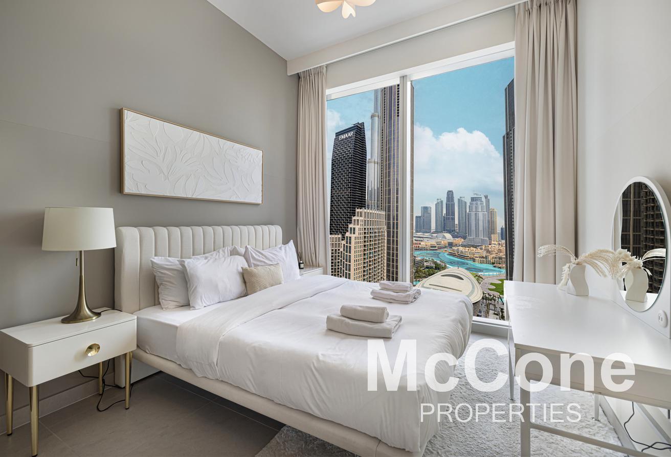 Luxury | Downtown Views | Multiple Cheques photo 12