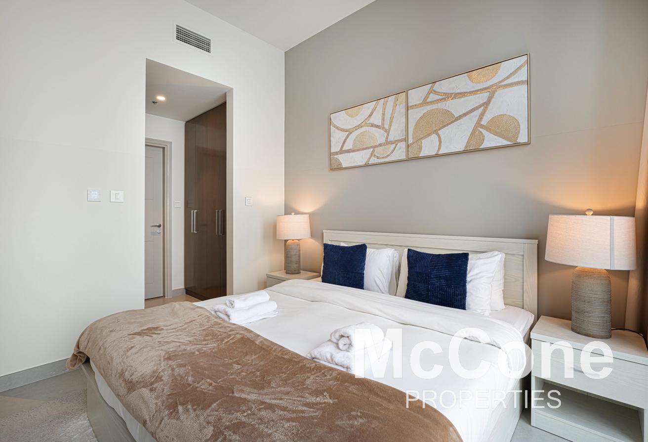Luxury | Downtown Views | Multiple Cheques photo 17