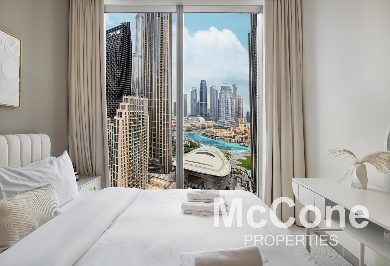 Luxury | Downtown Views | Multiple Cheques photo 13