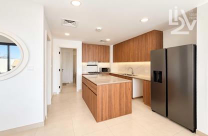 Townhouse - 3 - 4 for sale in Shams Townhouses - Town Square - Dubai