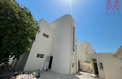 Villa - 5 Bedrooms - 6 Bathrooms for rent in Jumeirah 2 Villas - Jumeirah 2 - Jumeirah - Dubai