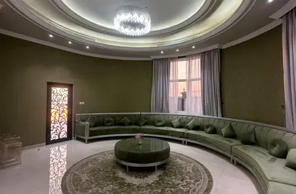 فيلا - 6 غرف نوم - 8 حمامات للبيع في الياش - ضاحية واسط (الجواز) - الشارقة