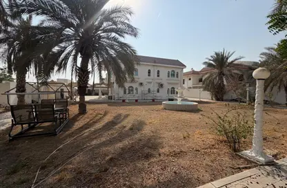 فيلا - استوديو - 8 حمامات للايجار في الطرفة - مغيدر - الشارقة