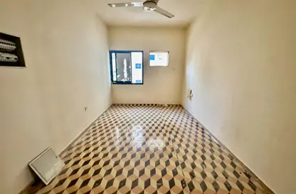 Apartment - 1 Bedroom - 1 Bathroom for rent in Al Butina 9 Building - Al Butina - Sharjah