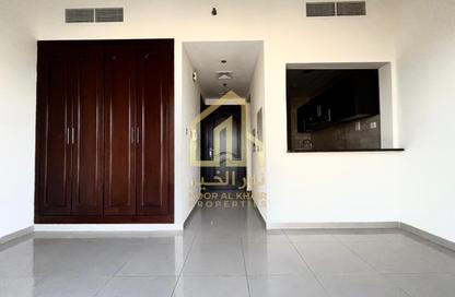 Apartment - Studio - 1 for rent in Al Barsha 1 - Al Barsha - Dubai