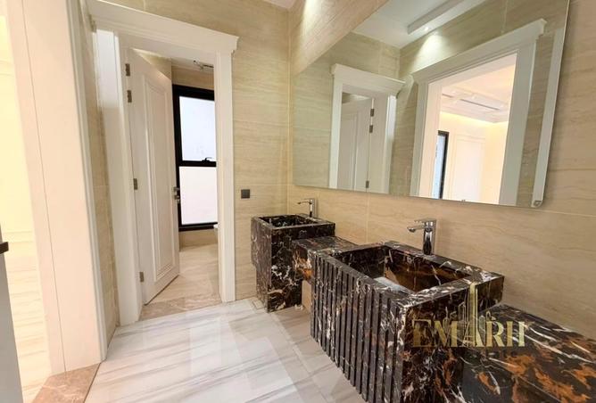 116390275 - Property Image 3
