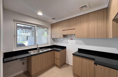 Townhouse - 3 Bedrooms - 3 Bathrooms for sale in Victoria - Damac Hills 2 - Dubai