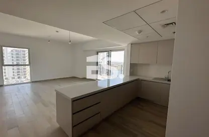 Apartment - 3 Bedrooms - 5 Bathrooms for sale in Waters Edge - Yas Island - Abu Dhabi