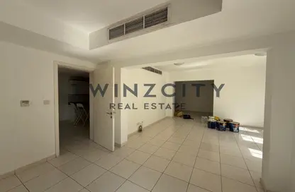 Villa - 3 Bedrooms - 3 Bathrooms for rent in Springs 15 - The Springs - Dubai