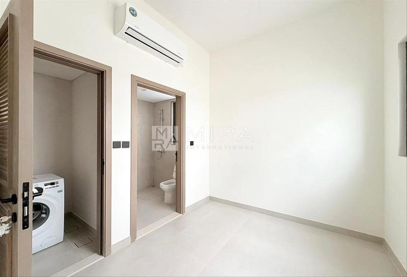 Brand New | Single Row | Ready to Move-In photo 16